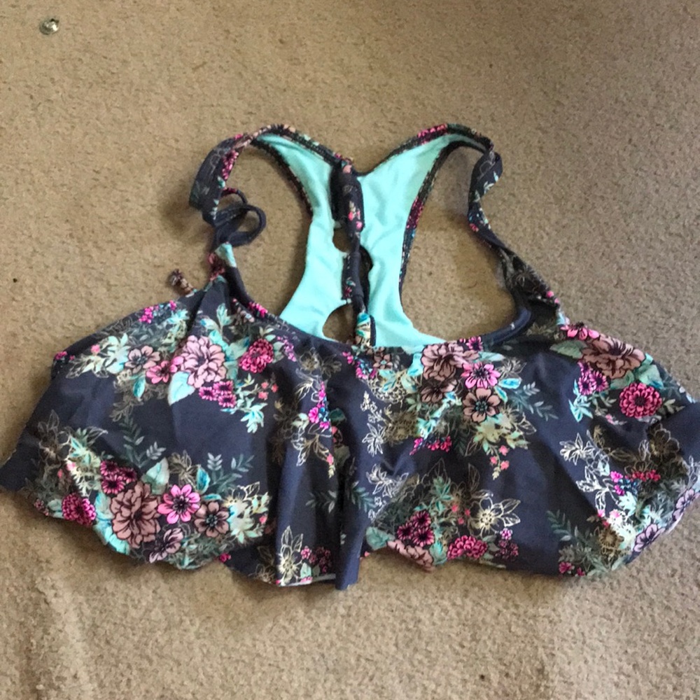 Women’s bathing suit top
